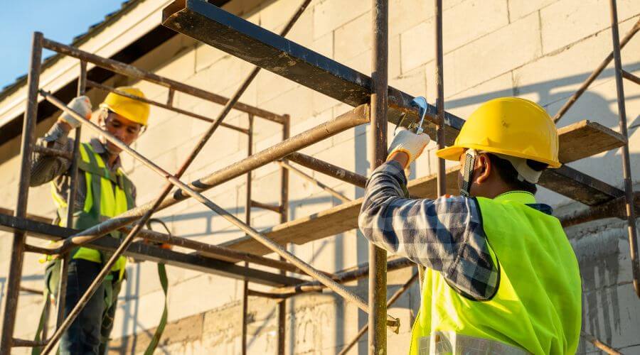 Professional fairlawn roofing services in Theriot, LA